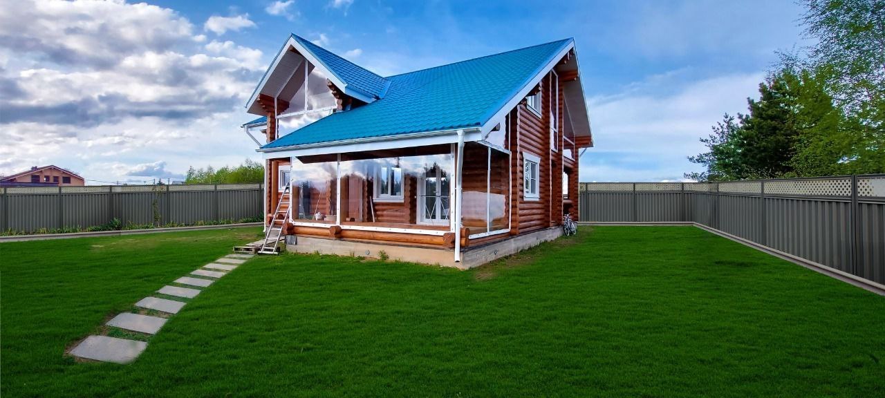 Мягкие окна на веранде загородного дома в Орше